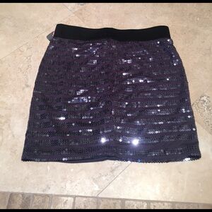 New Forever 21 silver and grey sequin skirt